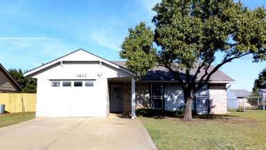 Main picture of 1410 N Arrington St