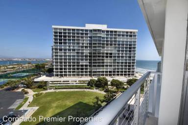 Main picture of La Sierra Tower at Coronado Shores