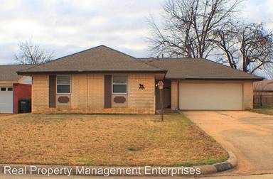 Main picture of 4704 Spiva Dr