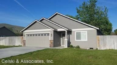 Main picture of 405 Sanlyn Ct