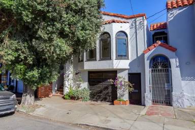 Main picture of 214 Cotter St