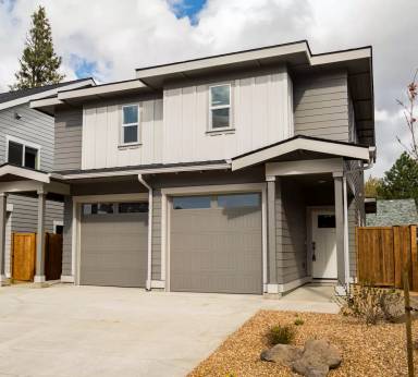 Main picture of 63270 NW Ski Ln