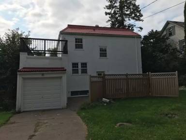 Main picture of 101 W Arrowhead Rd
