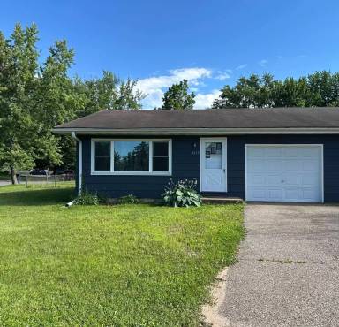 Main picture of 2411 Skeels Ave