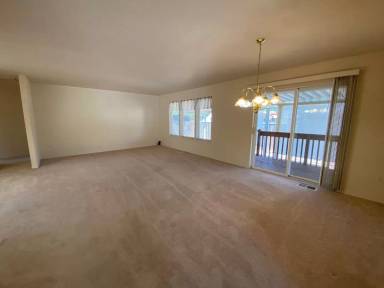 Main picture of 133 Emerald St