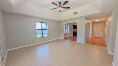 Main picture of 5810 Masters Blvd
