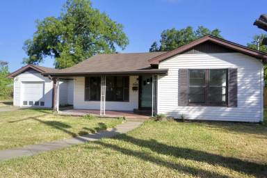 Main picture of 2516 Briarwood Ln