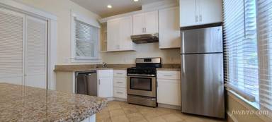 Main picture of 338 Castro St