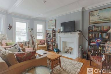 Main picture of 419 S Huntington Ave