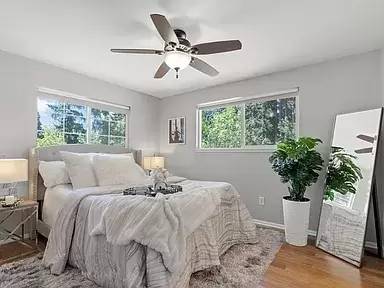Main picture of 14903 108th Pl NE