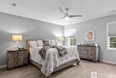 Main picture of 115B James Ave