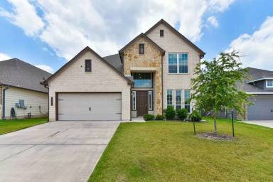 Main picture of 6306 Golden Gate Dr