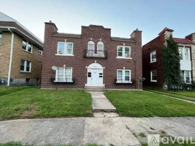 Main picture of 703 Hazel St
