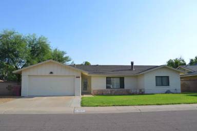 Main picture of 8637 E Whitton Ave