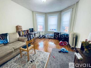 Main picture of 228 Kelton St