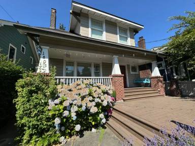 Main picture of 1805 11th Ave W