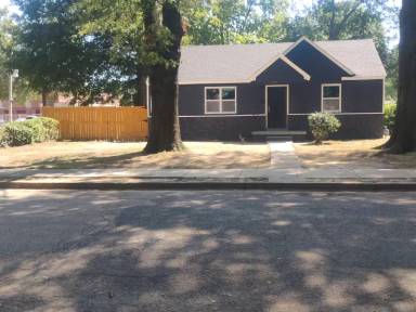 Main picture of 1496 Dunmoor Rd