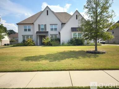 Main picture of 455 Tender Oaks Ln N