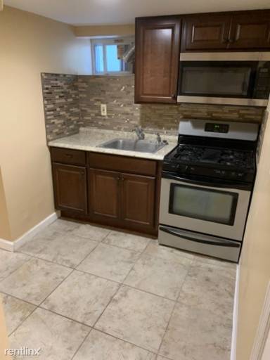 Main picture of 290 Kent Ave