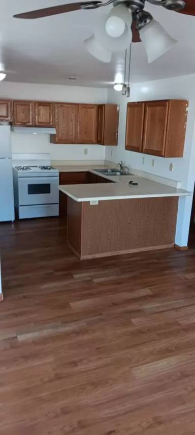 Main picture of 105 N Ellms St
