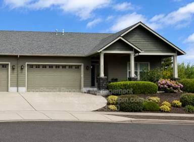 Main picture of 523 NW Mirador Pl
