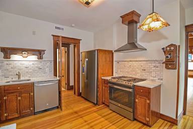 Main picture of 36 Pendleton St