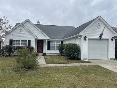 Main picture of 105 Avonshire Dr