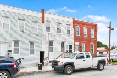 Main picture of 40 Laurel St