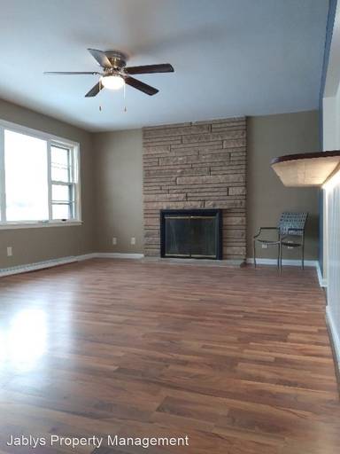 Main picture of 2025 E 47th St
