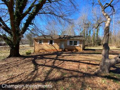 Main picture of 304 Kimberlee Dr