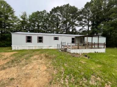 Main picture of 2428 Highway 278 W