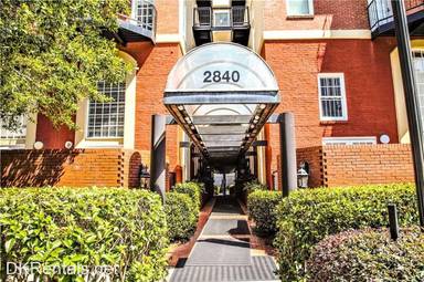 Main picture of 2840 Peachtree Rd NW