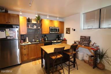 Main picture of Off Centre Lofts