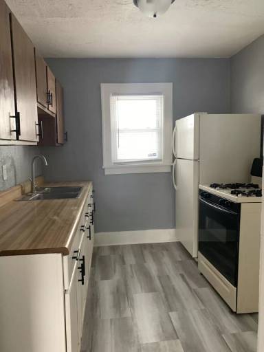 Main picture of 1242 Kinyon St