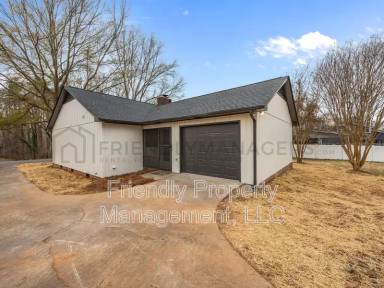 Main picture of 2119 Dave St