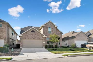 Main picture of 12528 Gunsbach Way