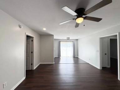 Main picture of 205 Summerfield St