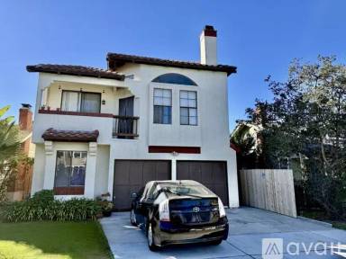 Main picture of 4474 Cleveland Ave