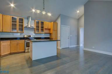 Main picture of 1706 S. Carpenter St.