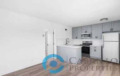 Main picture of 207 E 1st St