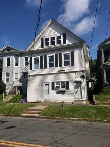Main picture of 1118 Park St