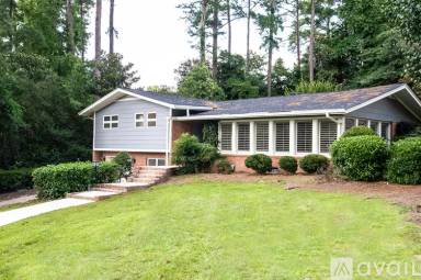 Main picture of 2218 Mirror Lake Dr