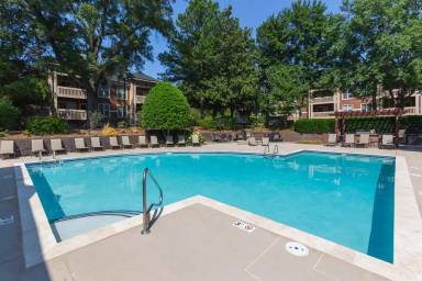 Main picture of Northlake Apartments