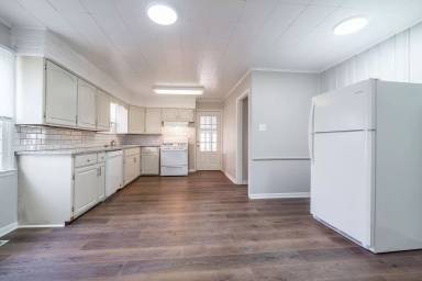 Main picture of 1438 Little Ave