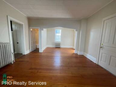 Main picture of 690 Blair Ave