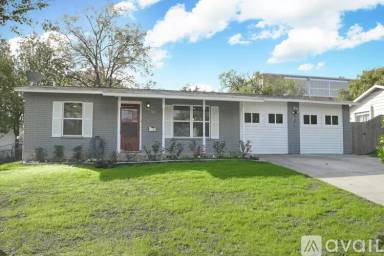 Main picture of 706 Wayside Dr