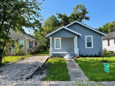 Main picture of 1955 Euclid St