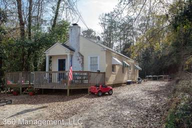 Main picture of 330 Hare Ave