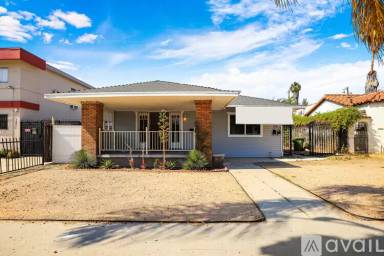 Main picture of 1207 W 37th Dr