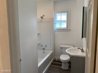 Main picture of 44 S Center St